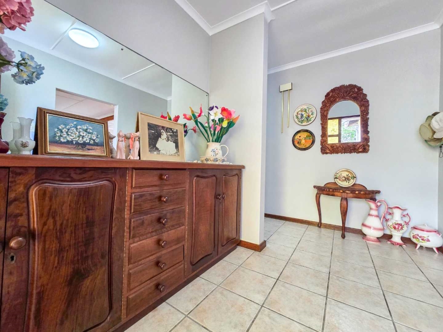 3 Bedroom Property for Sale in Stilbaai Wes Western Cape